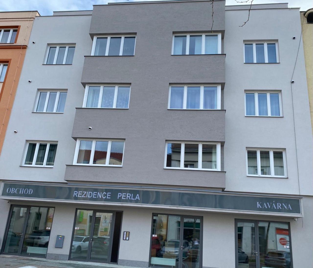 Appartamento Perla Hradce 202 Hradec Králové Esterno foto