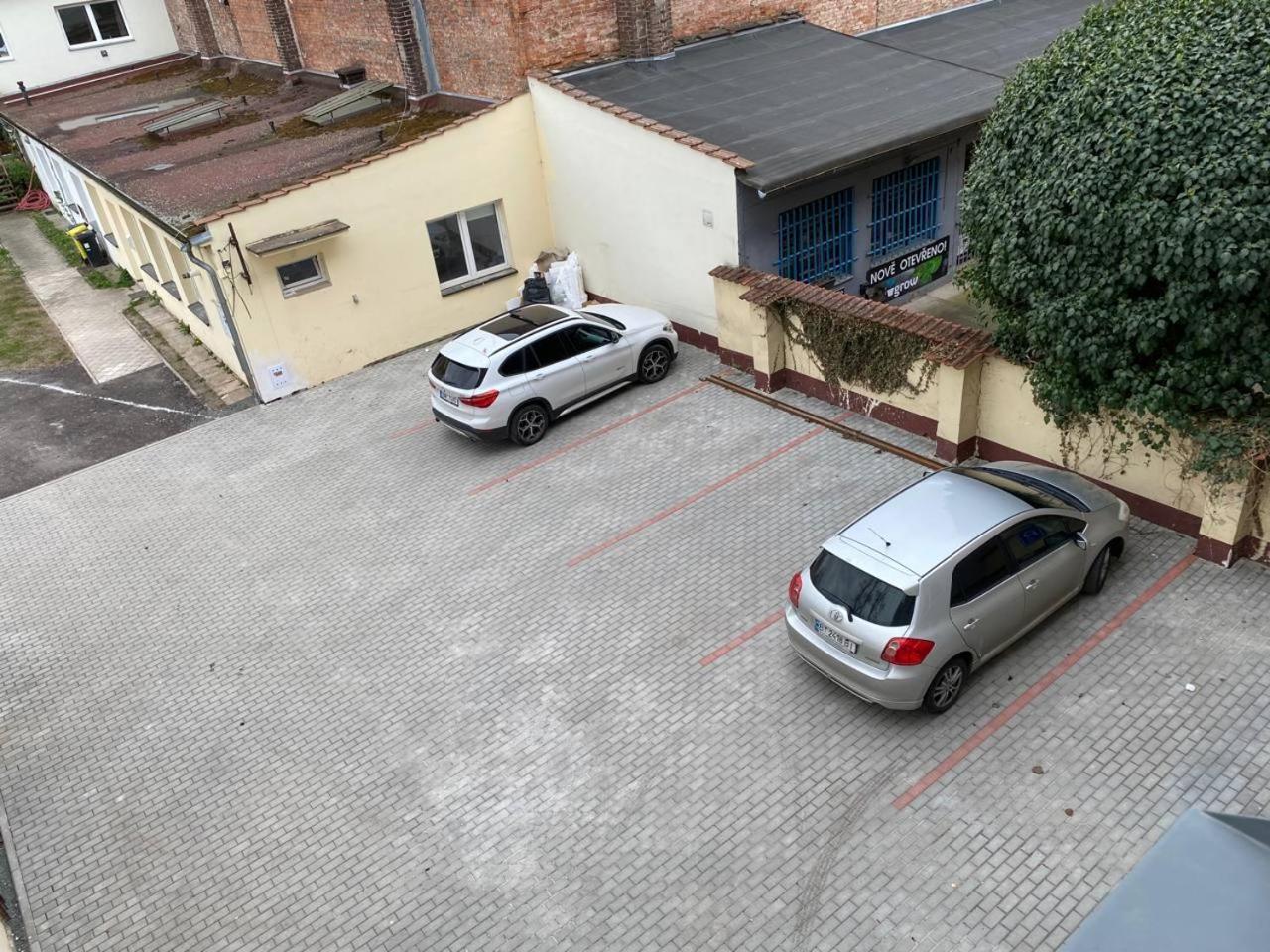 Appartamento Perla Hradce 202 Hradec Králové Esterno foto